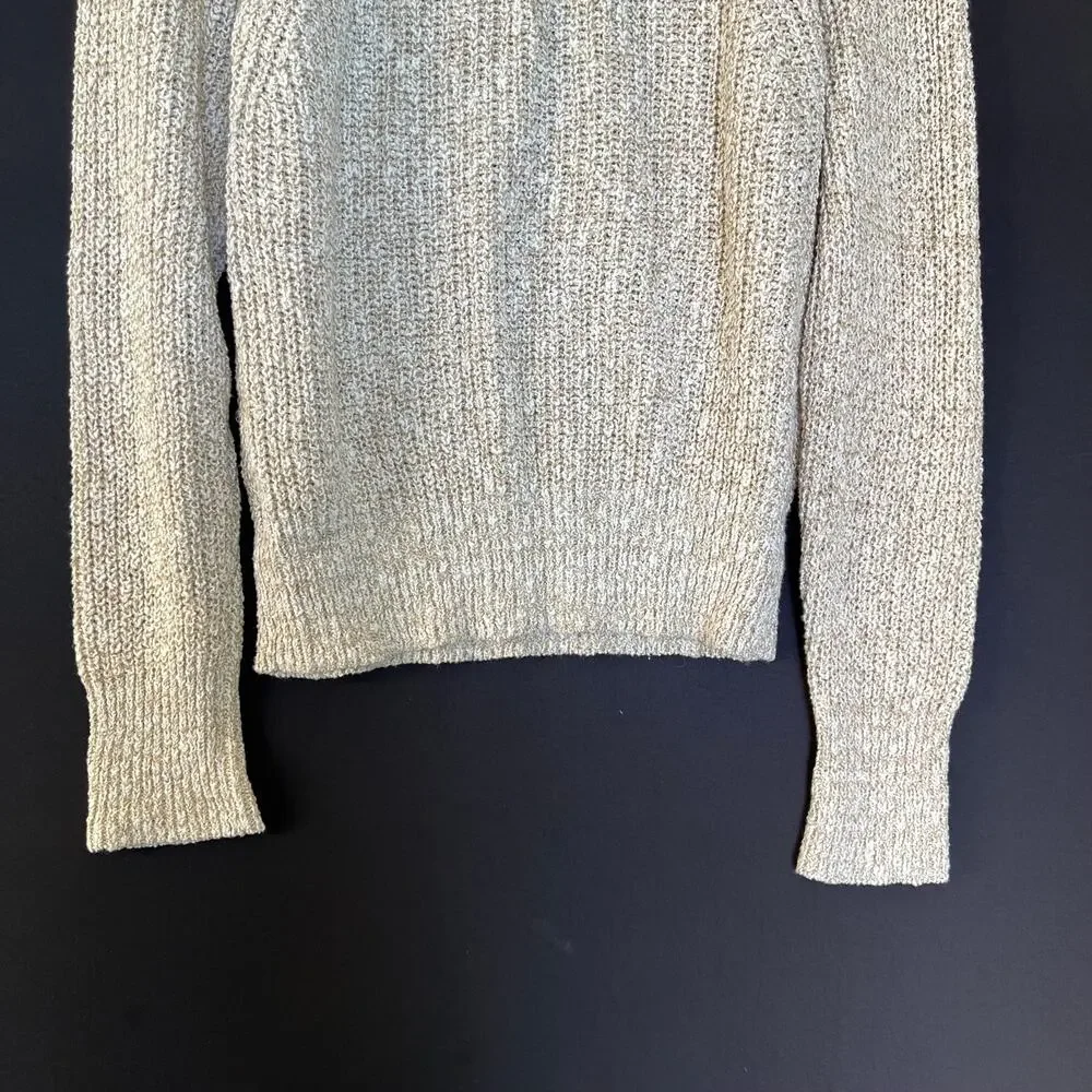 Free People. Women’s bouclé long sleeve cotton sweater